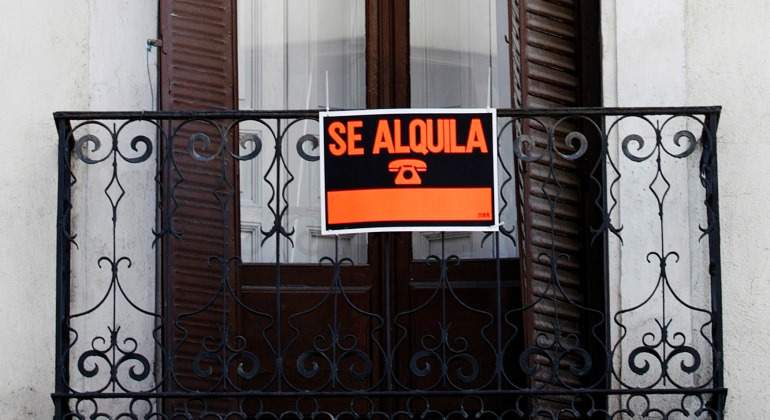 Se-alquila-balcon.jpg