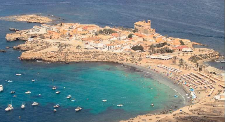 Isla-de-tabarca-dreamstime-2.jpg