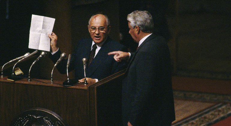 gorbachov-urss.png