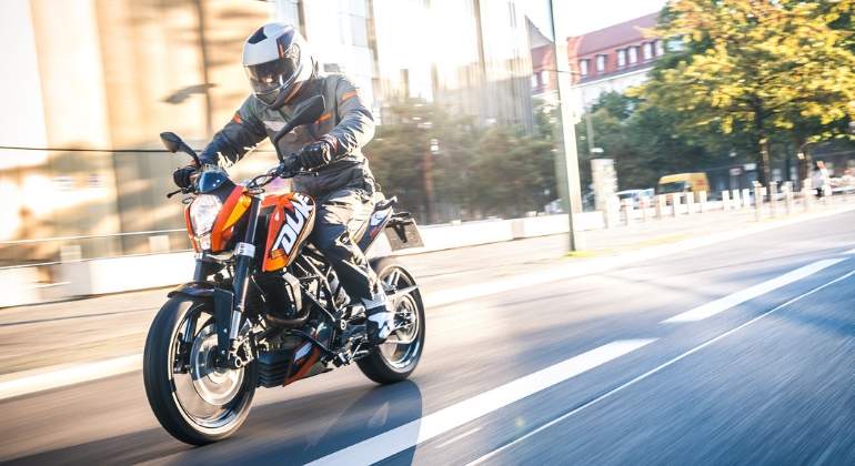moto-carretera.jpg