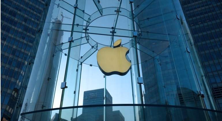 apple-men.jpg