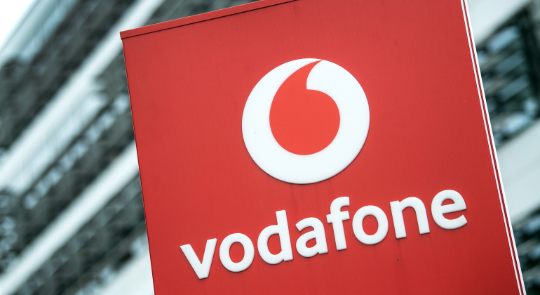 vodafone-logo-cartel-ep.jpg