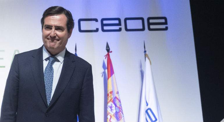 garamendi-banderas-ceoe.jpg
