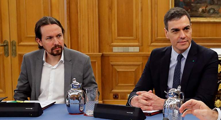 Pedro-Sanchez_-Pablo-Iglesias_-Consejo_M_EFE.jpg