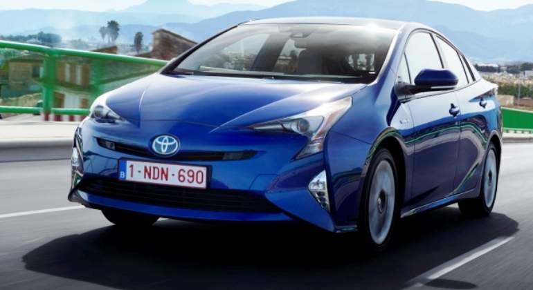 toyota-prius.jpg