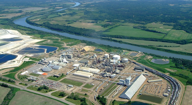 nutrien-planta-fosfatos-redwater-canada-770x420.png