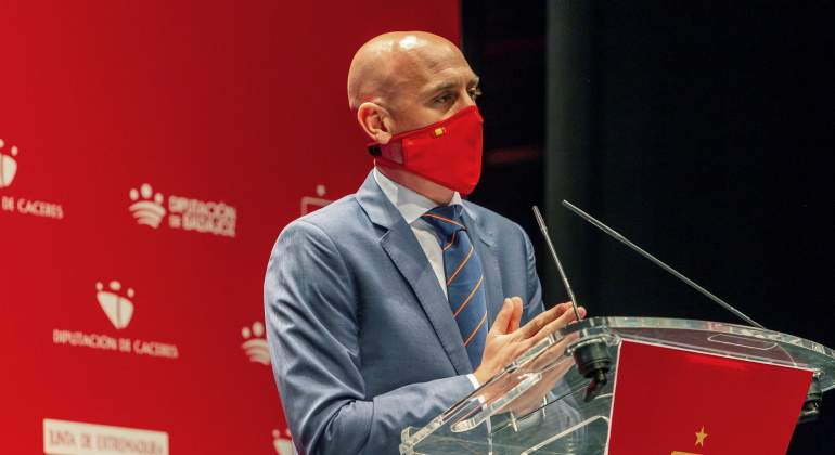luis-rubiales-rfef.jpg