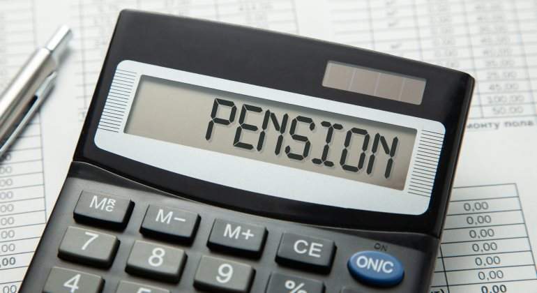 pension-calculadora-770-dreamstime.jpg