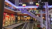 La afluencia a los centros comerciales aumenta un 12% en plena oleada de covid