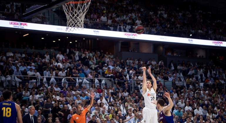 carroll-triple-barcelona-efe.jpg