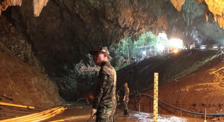cueva-rescate-efe.jpg
