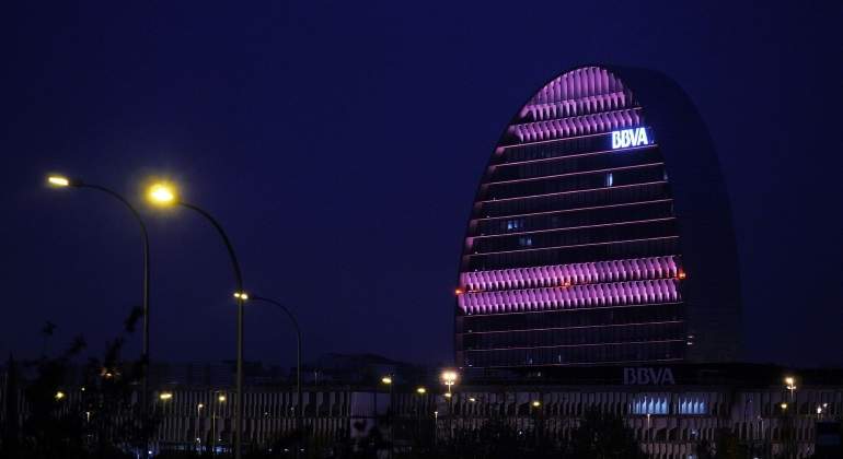 sede-bbva-morado-violencia-machista-bbva.jpg