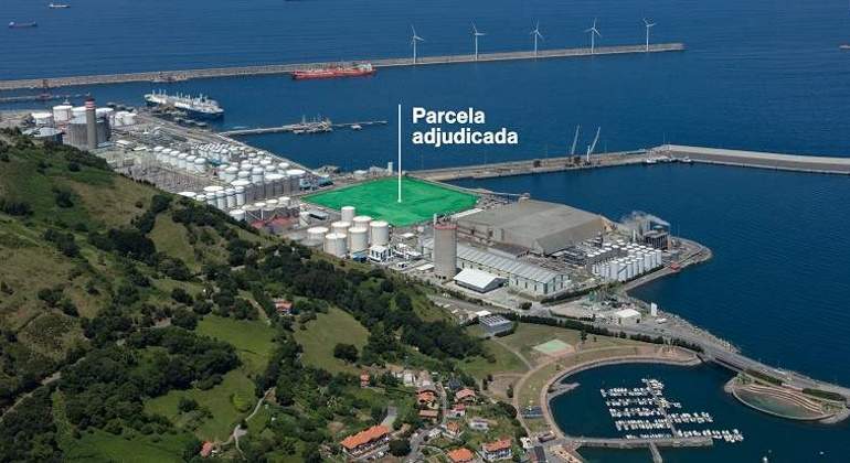 Puerto-de-Bilbao-muelle-Punta-Sollana-parcela-adjudicada-repsol-770x420.jpg