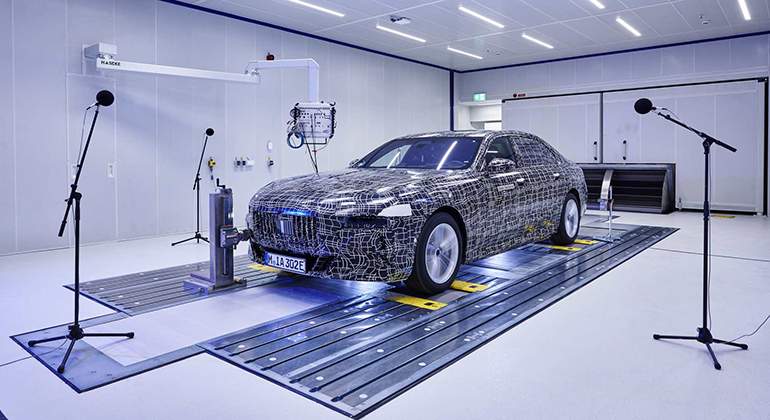 BMW_I7_01.jpg