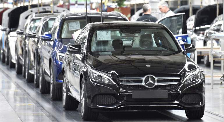cadena-montaje-mercedes-bremen.jpg