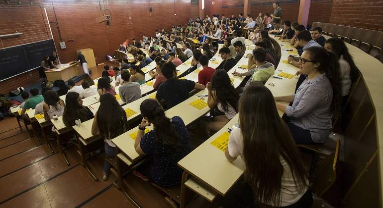 examenAlumnos.jpg
