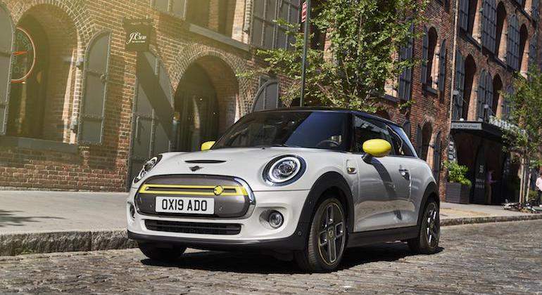 mini-cooper-se-2020-01.jpg