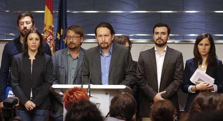 iglesias-anuncia-mocion-censura-27abril17-efe.jpg