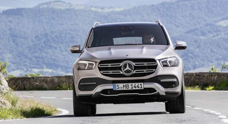 mercedes-benz-gle-2018-01.jpg
