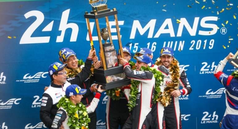 alonso-2019-lemans-trofeo-cordon.jpg