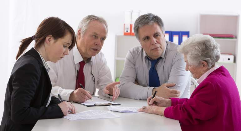 herencia-firma-testamento-dreamstime.jpg