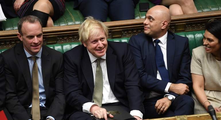 johnson-sonrie-gobierno-reuters-770x420.jpg