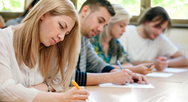 estudiantes-9-defini.jpg