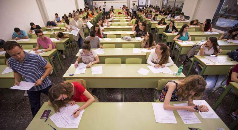 alumnos-instituto-examen-770-efe.jpg