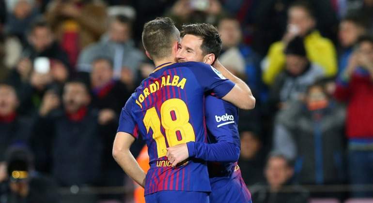 Messi-Alba-celebran-2018-Reuters.jpg