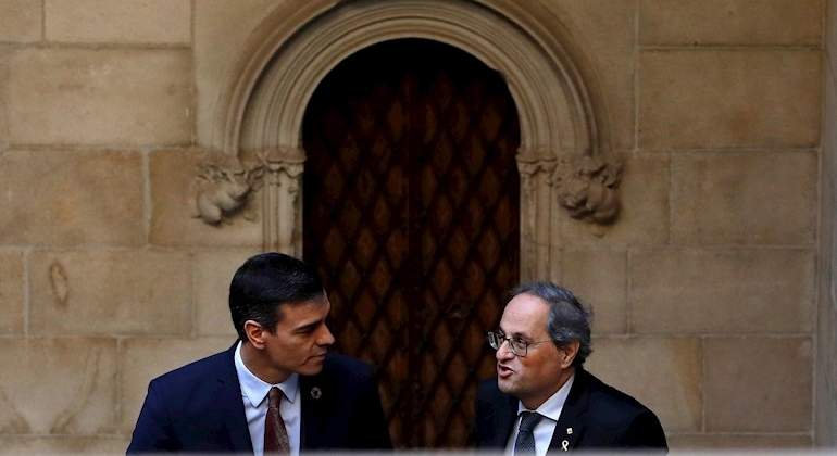 sanchez-torra-palau-generalitat-feb20-efe.jpg