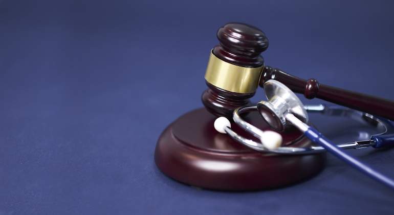 mazo-tribunal-medico-dreamstime.jpg