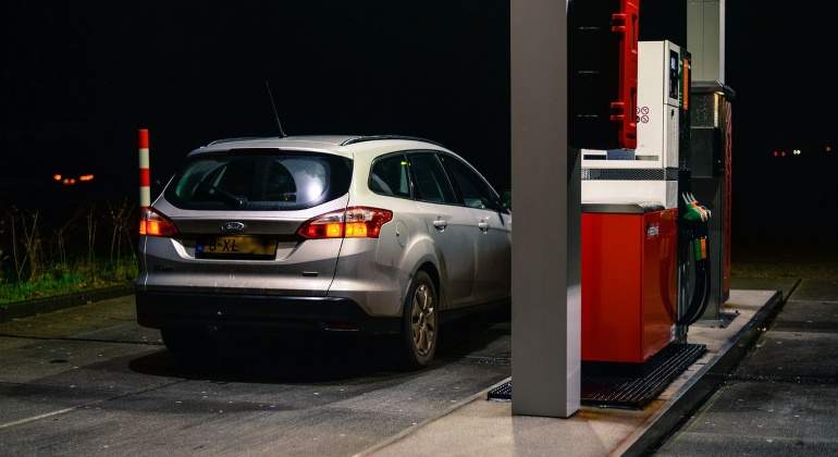gasolina-diesel-precio-coche-gasolinera-pixabay.jpg