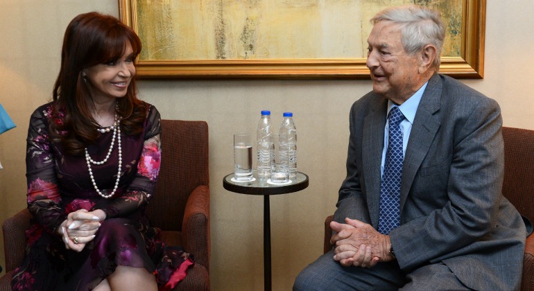 kirchner-soros-reuters.jpg