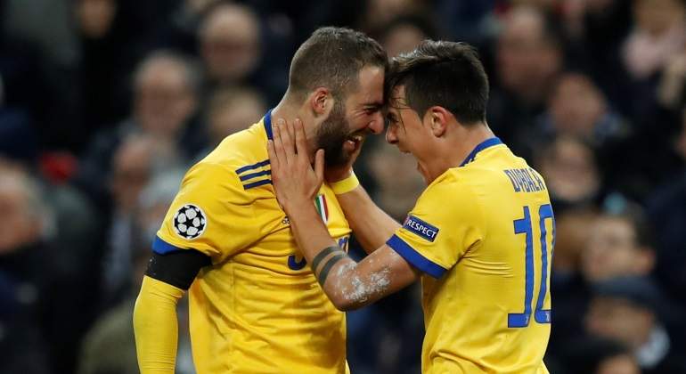 higuain-dybala-celebran-tottenham-reuters.jpg