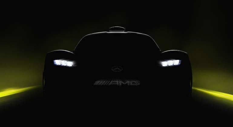 Mercedes-Project-One-teaser-2017-frankfurt.jpg