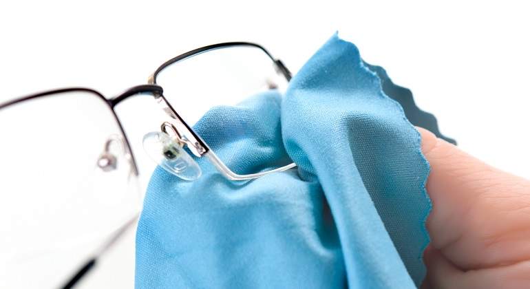 Limpiar-gafas.jpg
