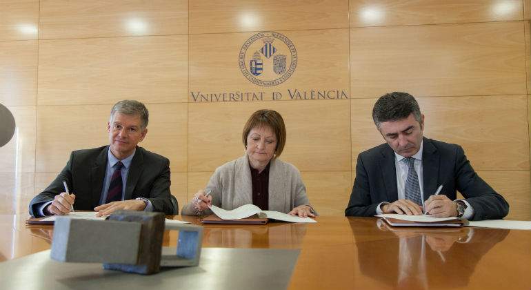 Firma-del-convenio-defini.jpg