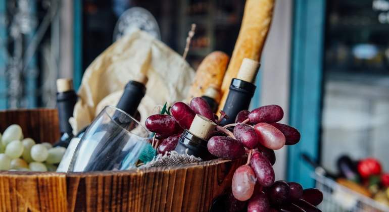 vino-productos-gourmet-a-domicilio-confinamiento-madrid.jpg
