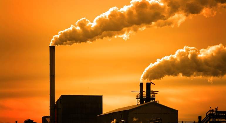 contaminacion-fabrica-cielo-dreams.jpg