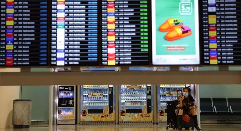 barajas-coronavirus-panel-reuters.jpg