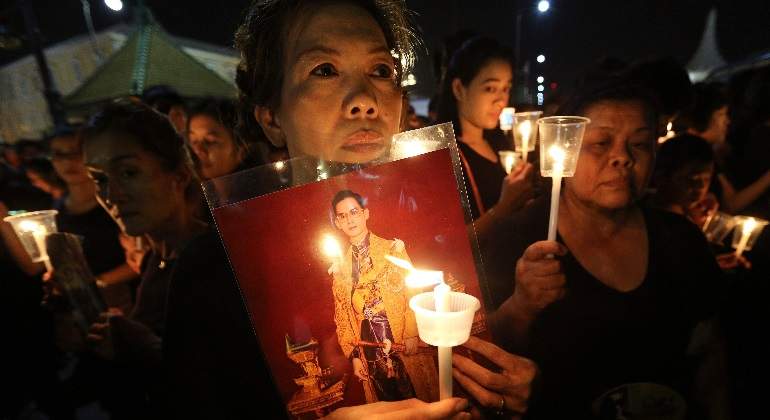 tailandia-ceremonia-luto-efe.jpg