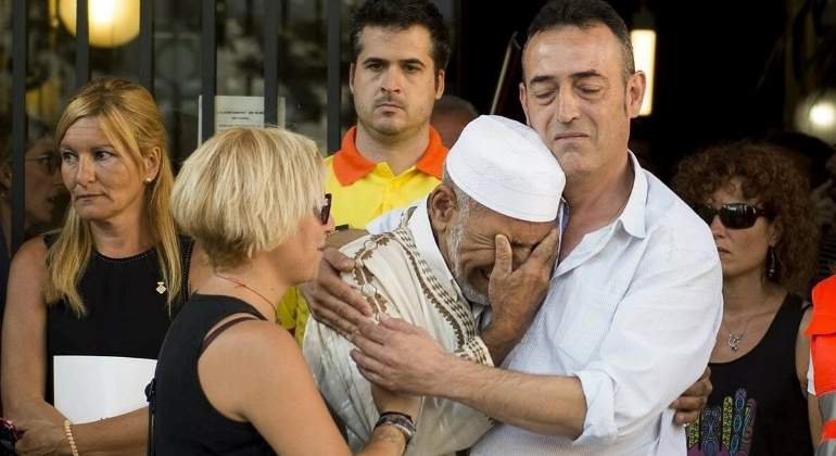 iman-rubi-abrazo-foto-psc.jpg