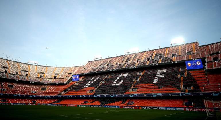 mestalla-alamy.jpg
