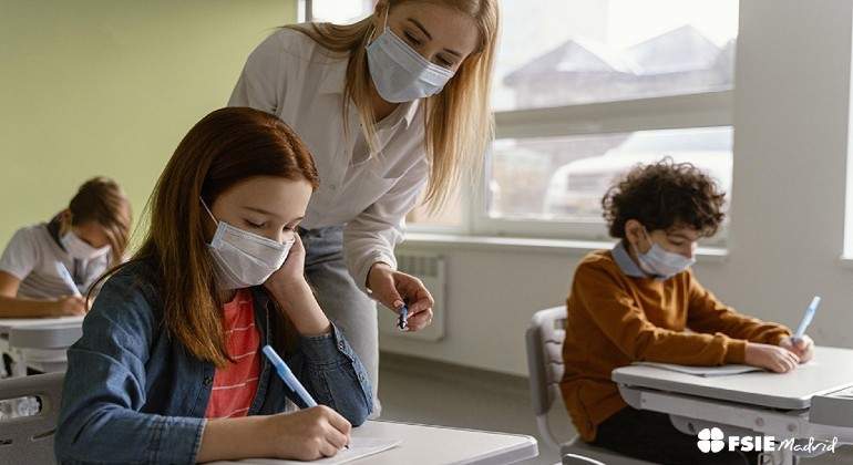 EuropaPress_3817982_alumnos_aula_mascarilla.jpg