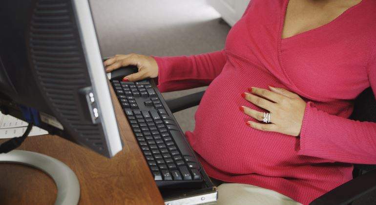 mujer-embarazo-trabajo-770.jpg