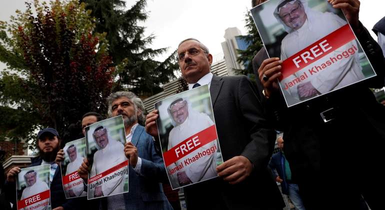carteles-del-periodista-saudi-desaparecido-khashoggi-reuters.jpg