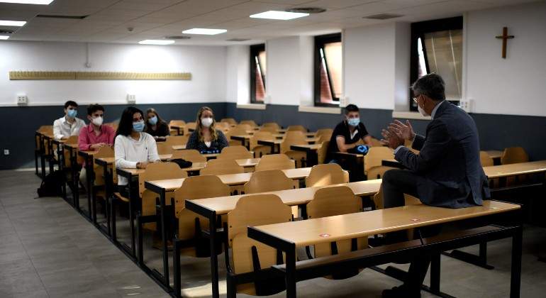 estudiantes-concertada.jpg