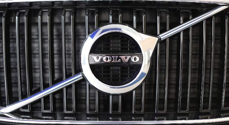 volvo-logo-reuters.jpg