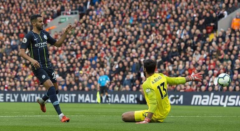 mahrez-liverpool-efe.jpg