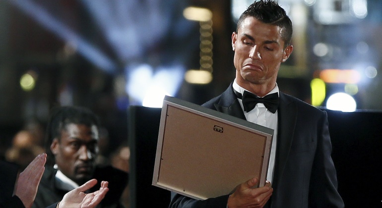 CR7-esmoquin-londres-pelicula-2016-reuters.jpg